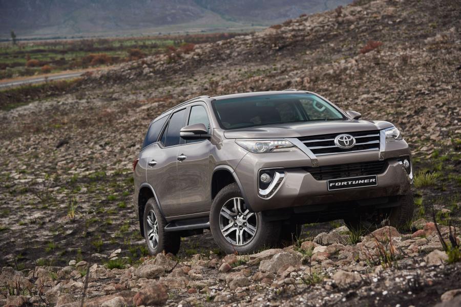  Toyota Fortuner (AN160) 2016 года  (ZA) (фото 38 из 40)
